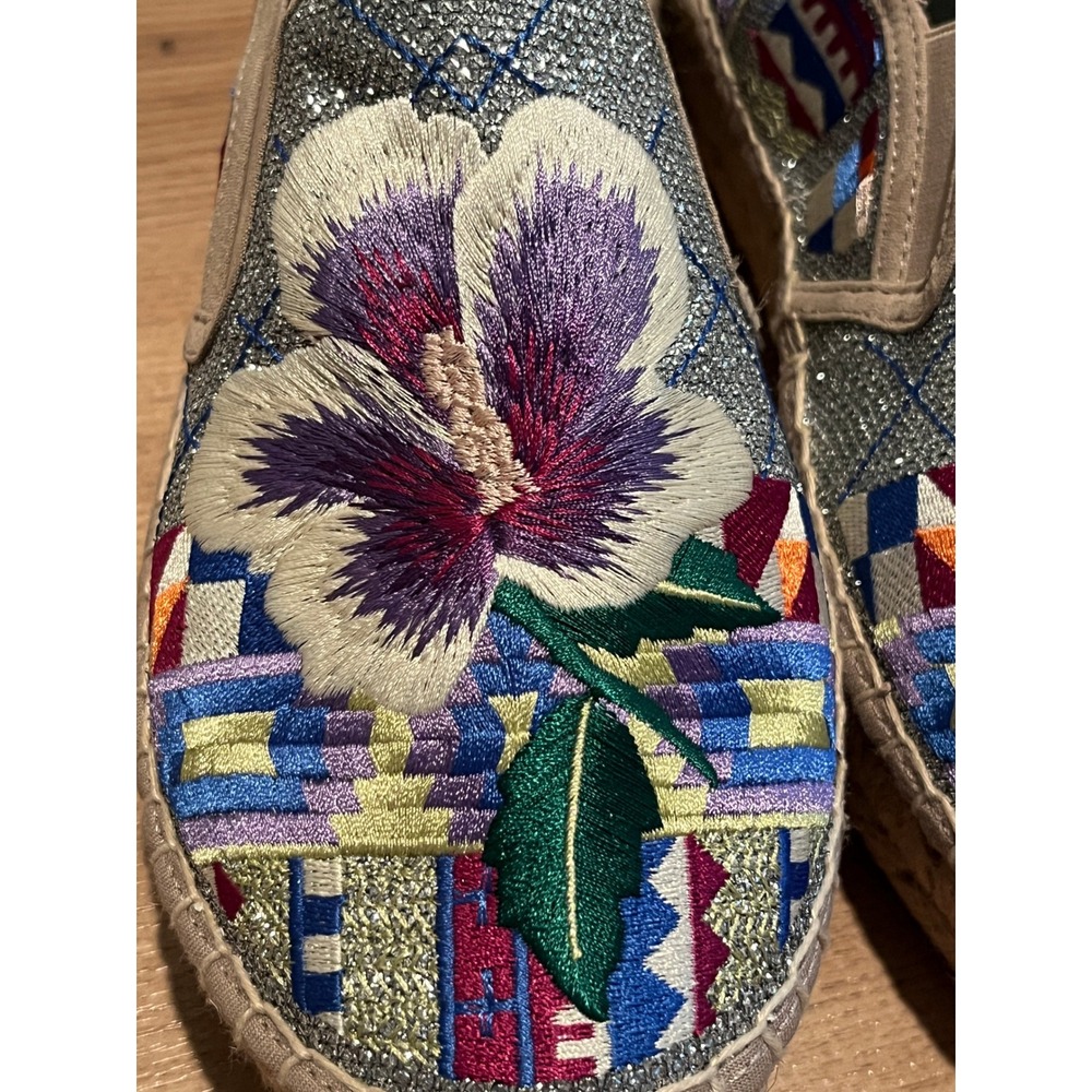 Johnny Was Madrid Espadrille Womens 9.5 Silver Multi Floral Embroidered Metallic - Picture 9 of 16
